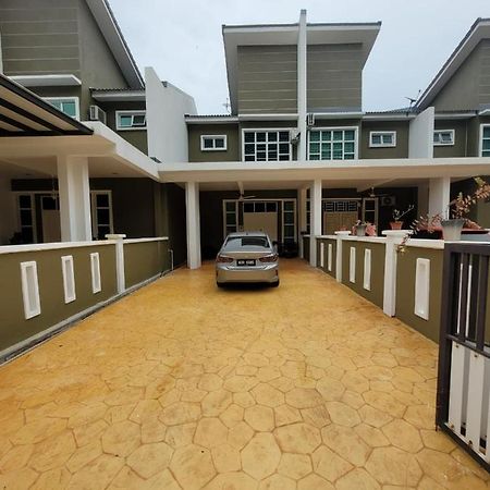 Teduhan Abqory Kuala Terengganu Exterior foto